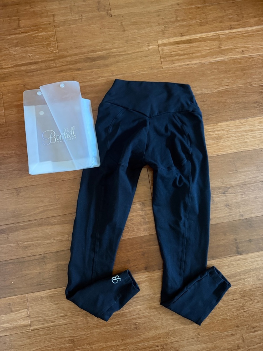 Bombshell Sportswear Black Shape leggings XS